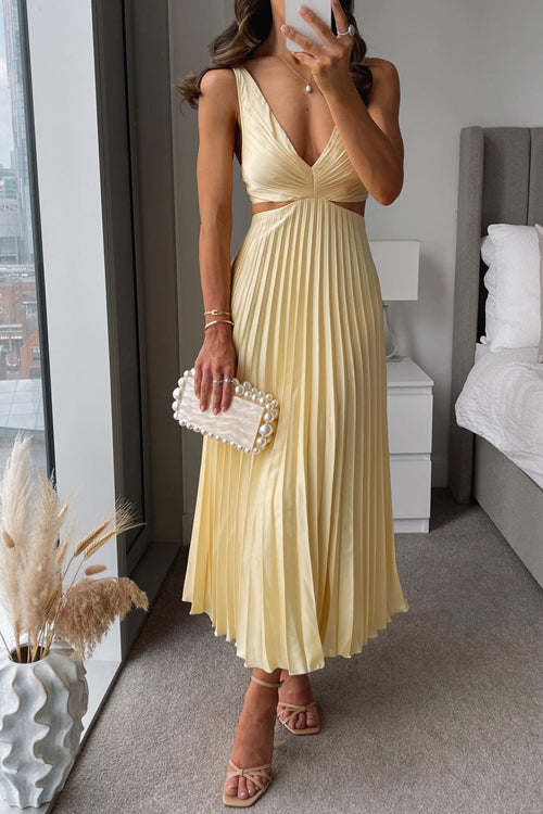 Pleated Maxi Dress | Elegant | Flowy & Lightweight