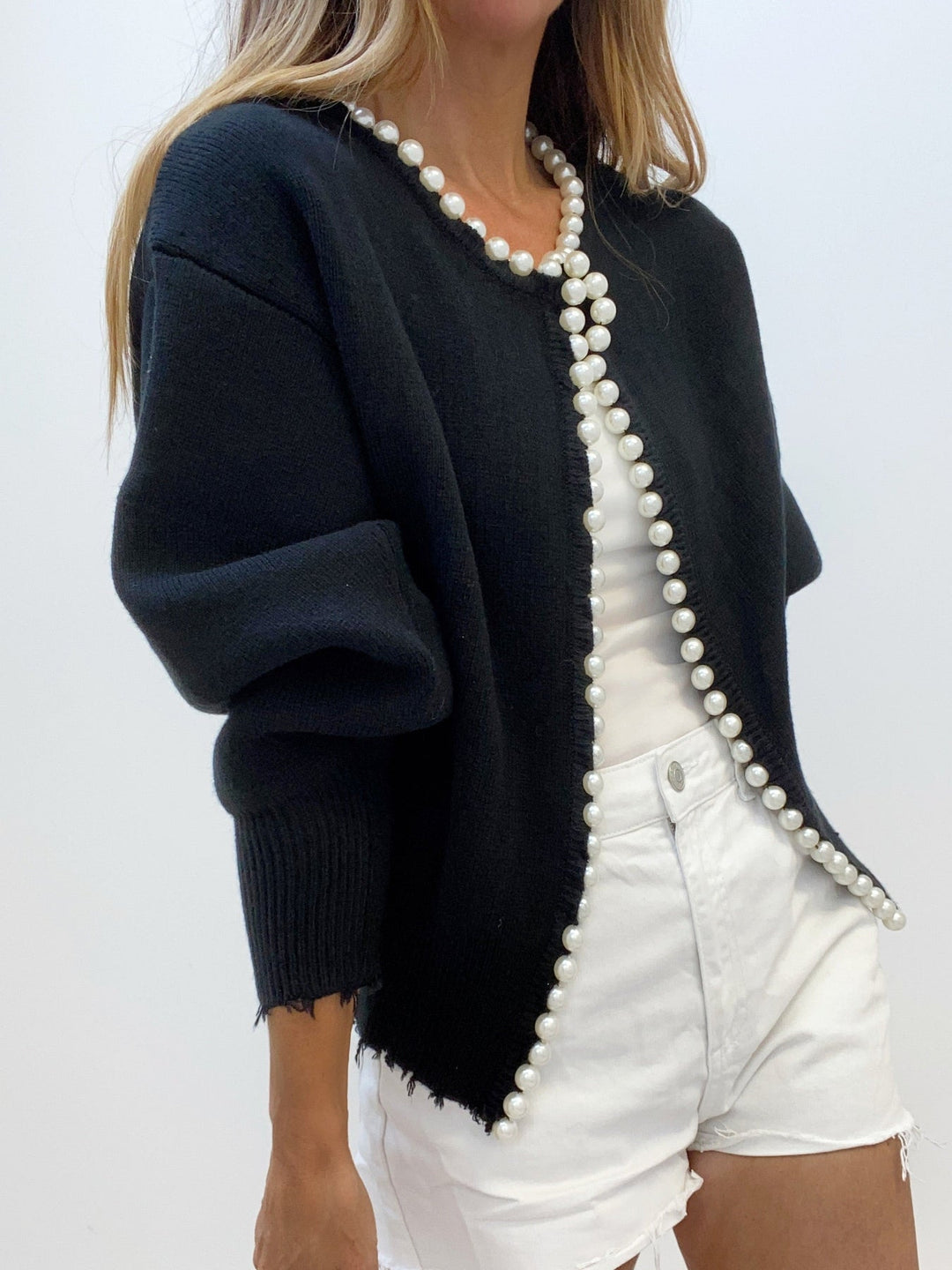 Scalloped-Edge Knit Cardigan | Soft & Stylish | Elegant Layering Piece