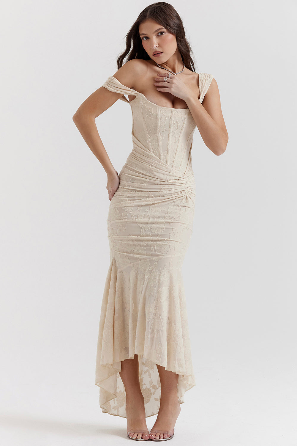 Lace Maxi Dress | Sweetheart Neckline | Elegant & Feminine